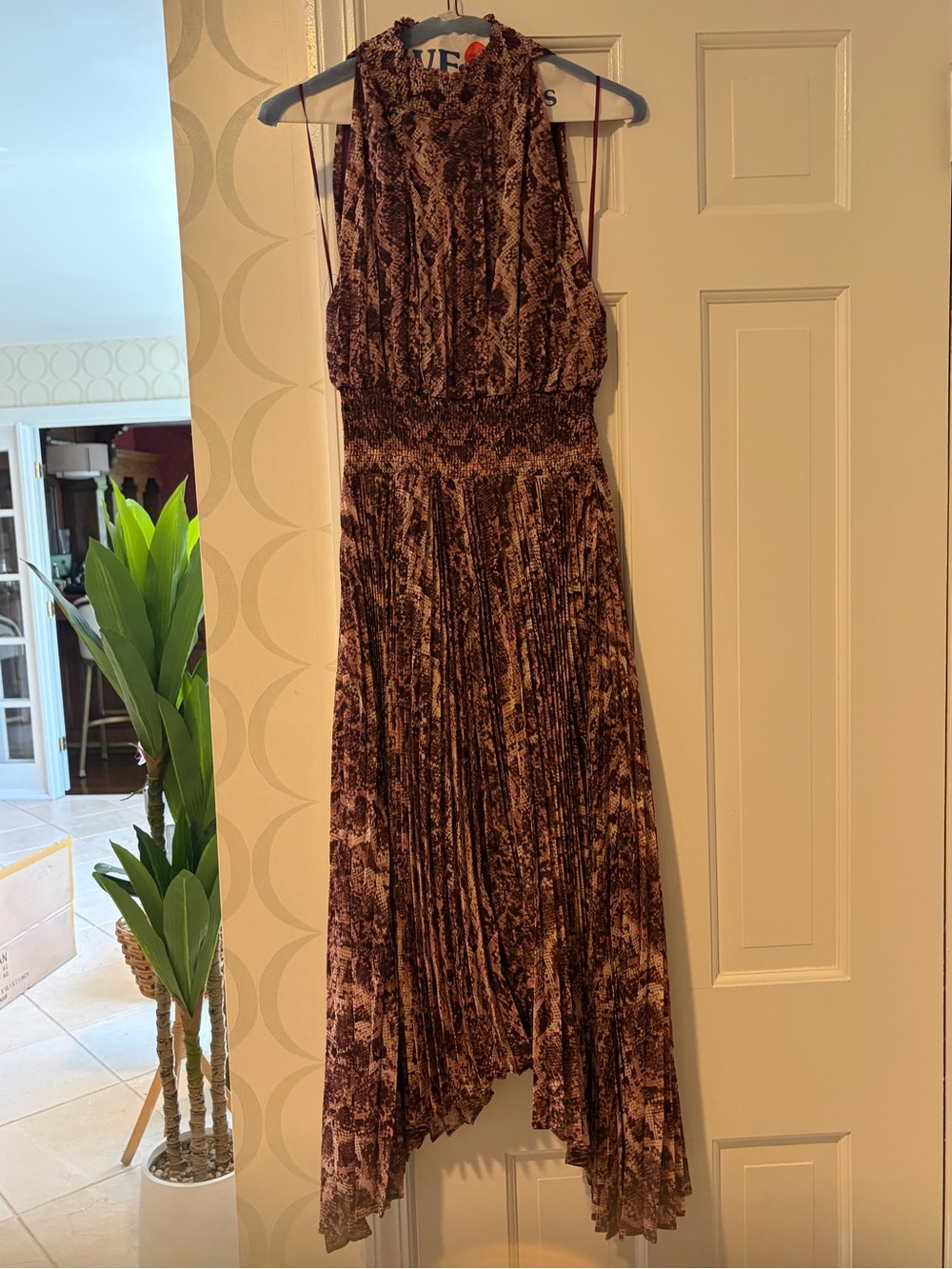 Elegant flowy summer dress